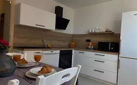 Sunny Apartment In Rijeka